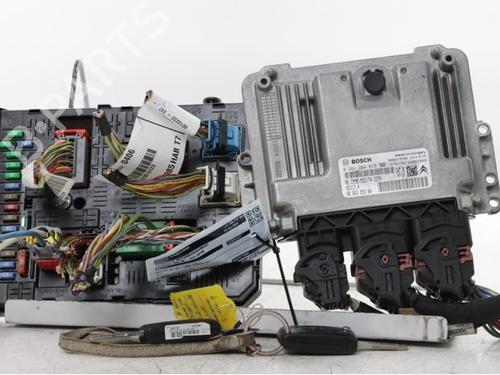 engine-control-unit-ecu-peugeot-308-cc-4b_-2009-2010-2011-2012-2013-2014-2015-34565663 main image