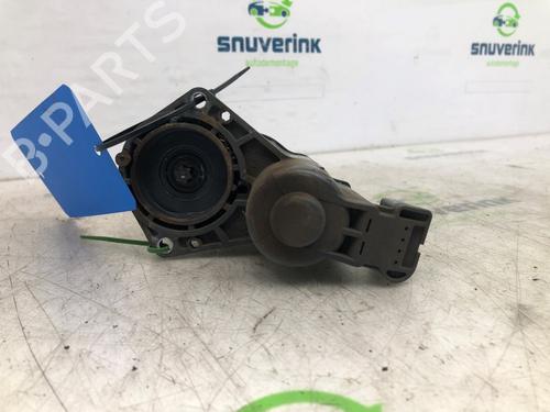 Electric handbrake PEUGEOT 308 II (LB_, LP_, LW_, LH_, L3_) 1.6 BlueHDi 120 | BP17223699E5 