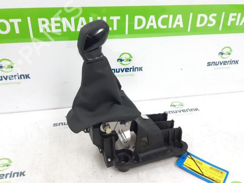 Used Shift knob PEUGEOT 208 I (CA_, CC_) 1.2 VTI 82 (82 hp) 16171559
