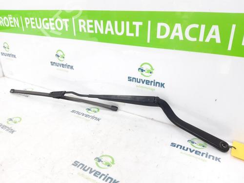 Front windshield wiper arm RENAULT TWINGO III (BCM_, BCA_) 1.0 SCe 70 | BP13195132C143 