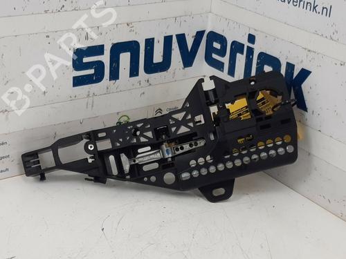 front-left-exterior-door-handle-renault-captur-i-j5_-h5_-12-tce-120-806079784r-2013-10797763 main image