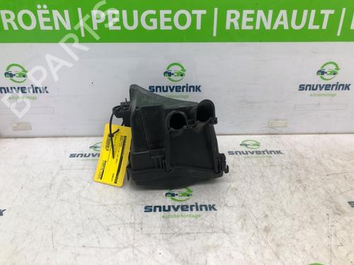 Used Fuse box Fuse box 17147004 17147004