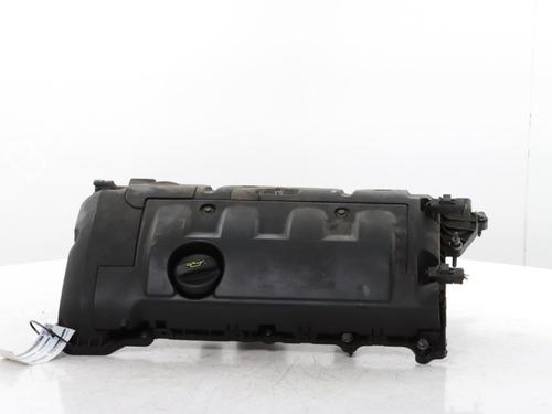 Used Valve cover Valve cover 31261252 31261252