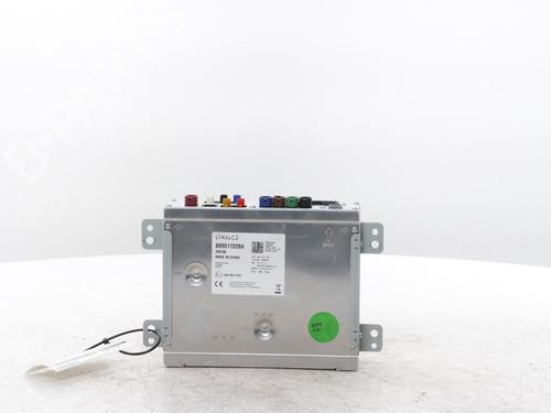 auto-radio-lynk-co-01-2017-31960846 main image