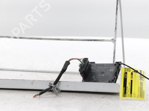 Used Electronic sensor RENAULT CAPTUR II (HF_) E-TECH 145 (HFMU) (143 hp) 31960460