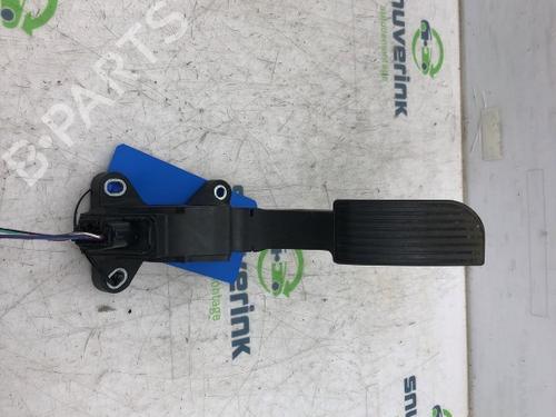 Pedal PEUGEOT 108 1.0 VTi (69 hp) 17122692