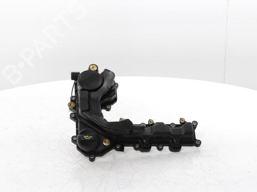 Used Valve cover OPEL CORSA F (P2JO) 1.2 (68) (101 hp) 30186242