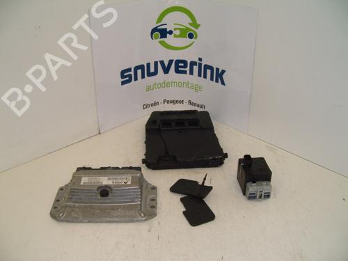 Calculateur moteur (ecu) RENAULT MEGANE II (BM0/1_, CM0/1_) 1.6 16V (BM0C, CM0C) (113 hp) 12457689
