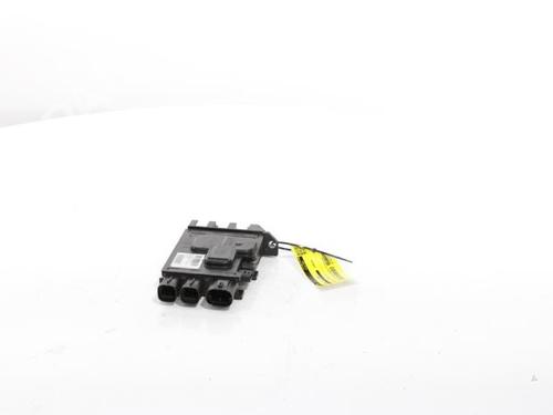 fuse-box-renault-trafic-iii-van-fg_-2014-27093397 main image