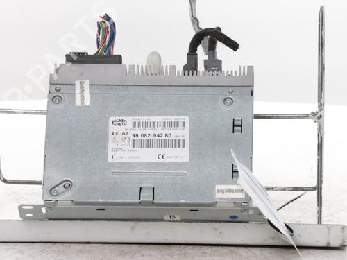 Used Radio Radio 37605522 37605522
