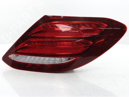 right-taillight-mercedes-benz-e-class-w213-2016-40543575 main image