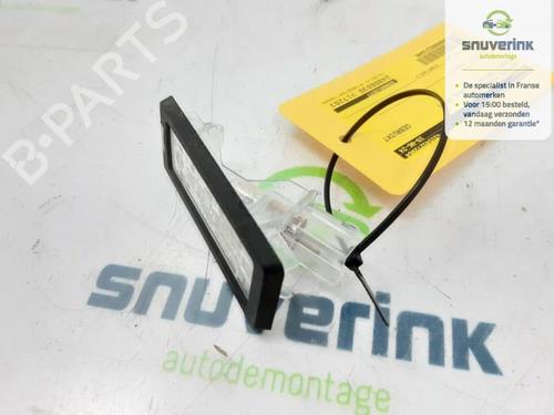 Used Licence plate light Licence plate light RENAULT CAPTUR I (J5_, H5_) 0.9 TCe 90 (90 hp) 40580039 40580039