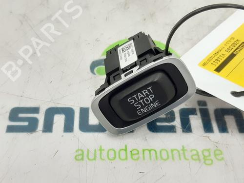 Used Switch VOLVO V40 Hatchback (525) D2 (114 hp) 10807001
