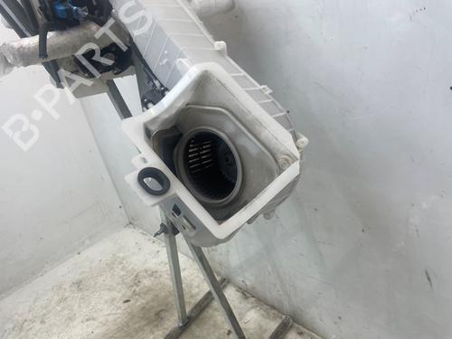 Heater matrix box PEUGEOT EXPERT Van (V_) 2.0 BlueHDi 120 | BP37461687M61 - Image 3