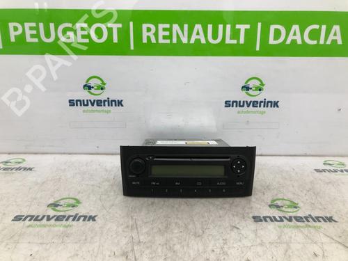 Used Radio FIAT GRANDE PUNTO (199_) 1.4 (199AXB11, 199AXB1A, 199BXB1A, 199AXL1A) (77 hp) 21111969