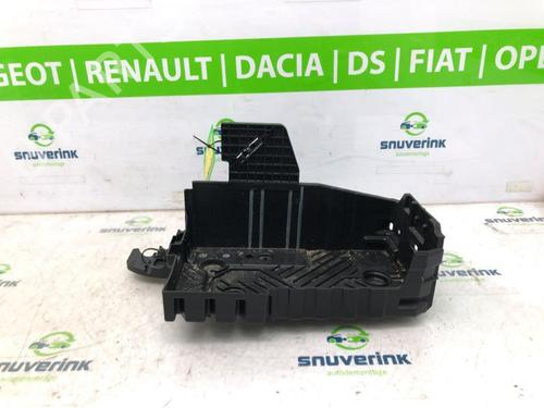 Used Support OPEL CORSA F (P2JO) 1.2 (68) (75 hp) 22600280