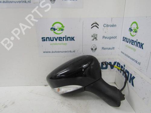 Used Right mirror Right mirror 10792852 10792852
