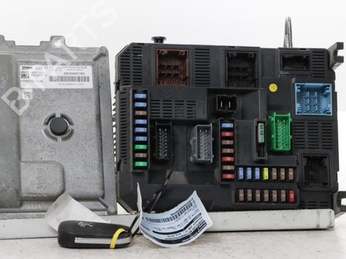 Used Engine control unit (ECU) Engine control unit (ECU) 37461769 37461769