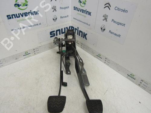 Used Clutch pedal CITROËN C1 (PM_, PN_) 1.0 (68 hp) 10790505