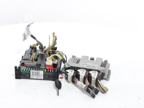 Used Engine control unit (ECU) Engine control unit (ECU) CITROËN BERLINGO Box Body/MPV (B9) 1.6 HDi 90 (90 hp) 31960058 31960058