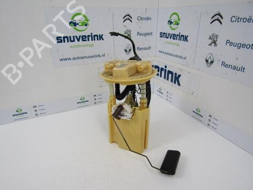 Used Fuel pump RENAULT CLIO IV (BH_) 1.5 dCi 110 (110 hp) 15295036