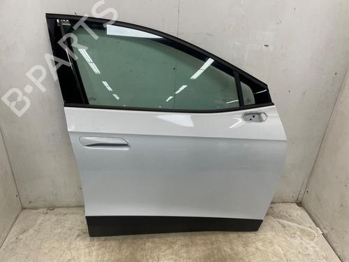 right-front-door-vw-id4-e21-2020-35756226 main image