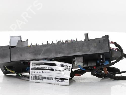 Used Fuse box Fuse box LAND ROVER DEFENDER Station Wagon (L663) P300 Si4 4x4 (300 hp) 39507932 39507932