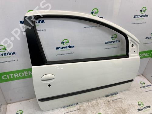 Right front door PEUGEOT 107 (PM_, PN_) 1.0 | BP20158546C3 
