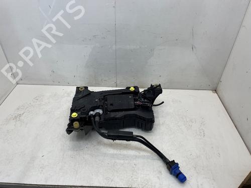 Depósito de AdBlue Depósito de AdBlue PEUGEOT 308 III (FB_, FH_, FP_, F3_, FM_) BlueHDi 130 (FBYHZL, FBYHZT) (131 hp) 34562740 34562740