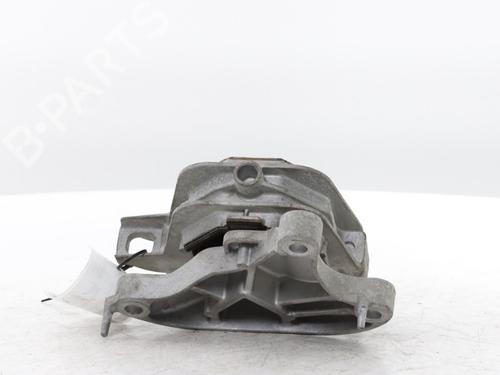Used Engine mount PEUGEOT EXPERT Van (V_) E-EXPERT (136 hp) 31261462
