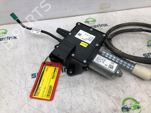 Electric handbrake CITROËN DS5 2.0 HDi 200 Hybrid4 All-wheel Drive | BP16288547E5 