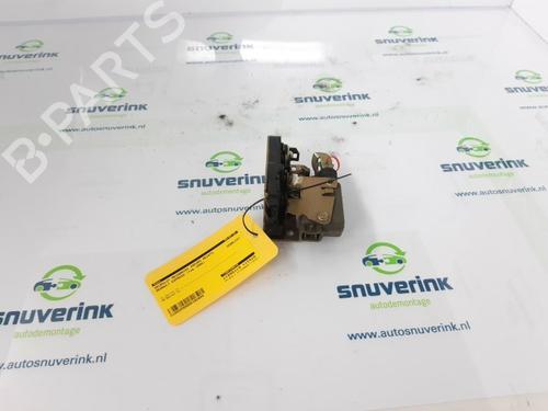 Cerradura puerta delantera derecha RENAULT MASTER II Bus (JD) 2.5 D (80 hp) 13187537