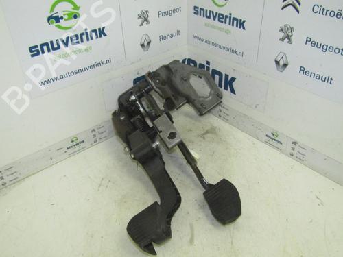 Used Clutch pedal CITROËN DS3 (SA_) 1.6 HDi 90 (92 hp) 24162426