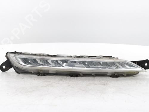 Used Right daytime light Right daytime light 34566686 34566686