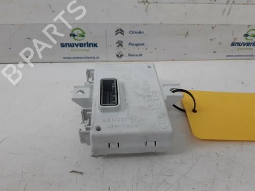 Used Electronic module RENAULT LAGUNA III Grandtour (KT0/1) 2.0 dCi (KT0M, KT0N, KT0S, KT19, KT1F) (173 hp) 30185203
