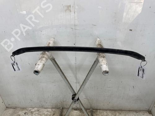 Used Front bumper reinforcement Front bumper reinforcement 33846388 33846388