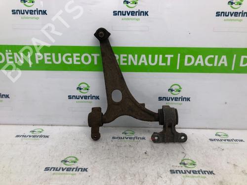 Højre fortil bærearm PEUGEOT 807 (EB_) 2.0 (136 hp) 24165178
