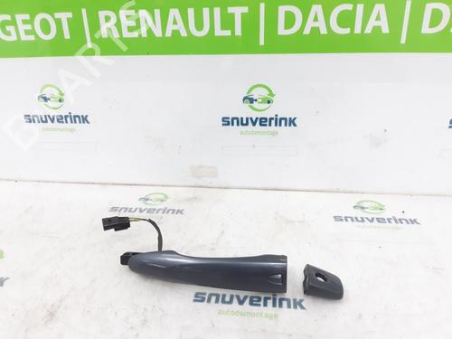 Used Front left exterior door handle RENAULT KADJAR (HA_, HL_) 1.3 TCe 140 (HLNB, HLN1) (140 hp) 17626964
