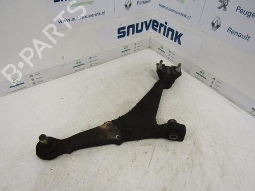 Used Right front suspension arm PEUGEOT 106 II (1A_, 1C_) 1.0 i (50 hp) 10790453
