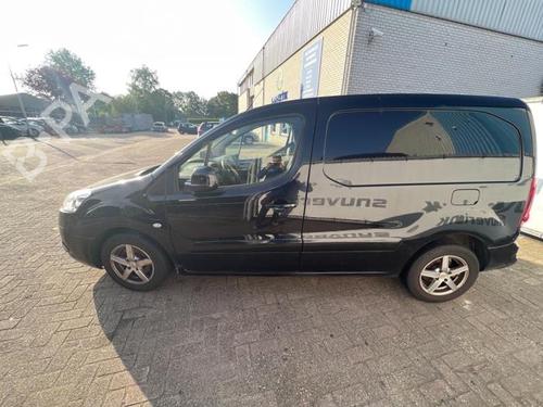 Electronic module PEUGEOT PARTNER Box Body/MPV 1.6 HDi | BP40581896M83 - Image 8