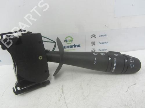 steering-column-stalk-renault-twingo-ii-cn0_-2007-40594782 main image