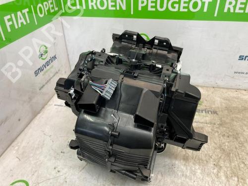Used Heater matrix box Heater matrix box RENAULT ARKANA I (LCM_, LDN_) 1.3 TCe 160 (LDN1) (158 hp) 40580614 40580614