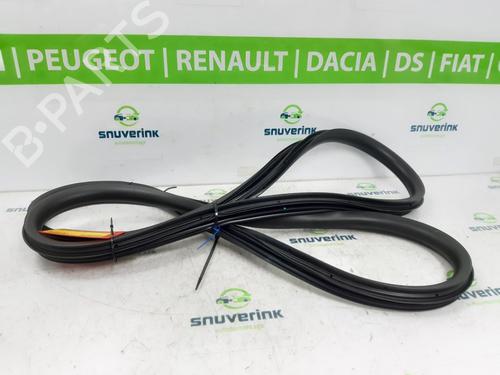 Used Rubber door seal CITROËN DS3 (SA_) 1.6 VTi 120 (120 hp) 23646010