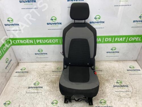 rear-seat-citroen-c4-picasso-ii-2013-40580680 main image