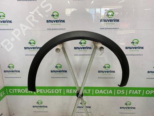 Used Wheel arch trim RENAULT CAPTUR II (HF_) TCe 90 (HFM6) (91 hp) 26238360