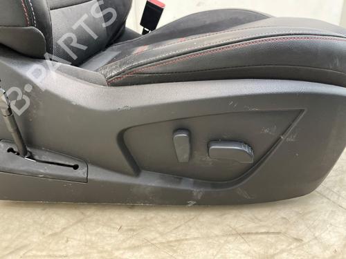 Right front seat RENAULT ARKANA I (LCM_, LDN_) 1.3 TCe 160 (LDN1) | BP34565161C16 - Image 4