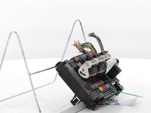 Fuse box PEUGEOT 508 SW I (8E_) 2.0 HDi RXH Hybrid4 | BP30758642E1