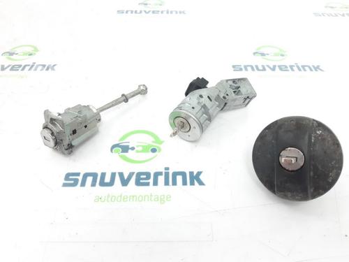 Used Ignition barrel CITROËN C3 II (SC_) 1.4 (73 hp) 13757556