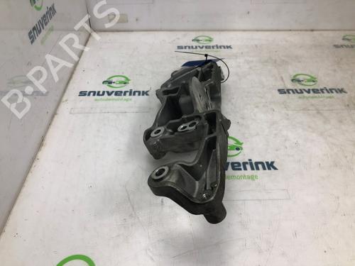 Support PEUGEOT 2008 II (UD_, US_, UY_, UJ_, UR_, UC_) 1.2 PureTech 130 (USHNS, URHNS) | BP21193840C155 