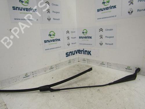 Used Front windshield wiper arm RENAULT ZOE (BFM_) ZOE (88 hp) 24162607